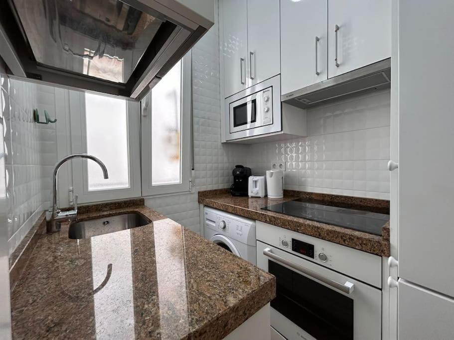 Flat In The Barrio De Las Delicias, Madrid Exterior foto